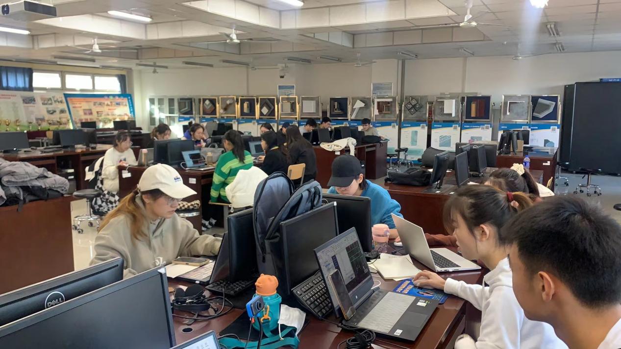 说明: 86bd21001c3a719f1874888cae13555